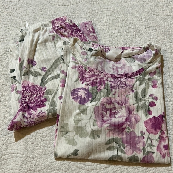 Flora Small PJ set. Small - Picture 1 of 6